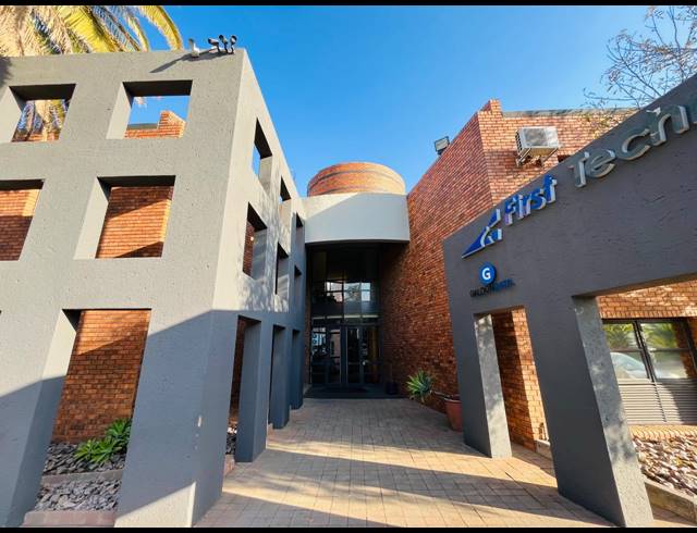 3,397M² OFFICE FOR SALE IN VORNA VALLEY